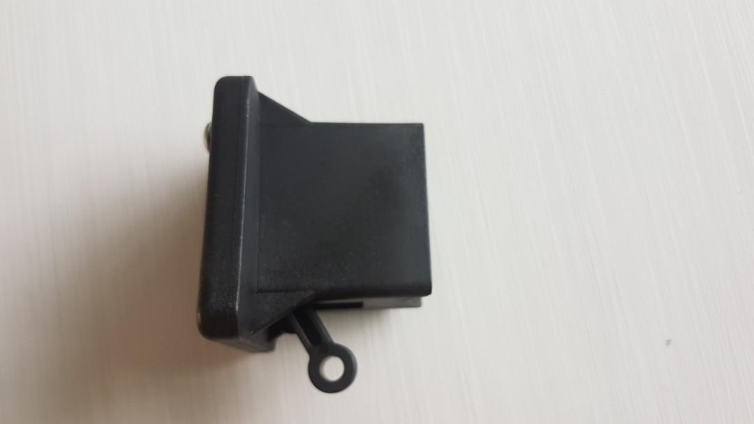 Front Block Bracket (Category: Parts & Accessories) located in Singapore. Submitted by eason_tan (Listing ID 1110074316, Image 2). Description: Front block bracket taken off from 3sixty new bike..