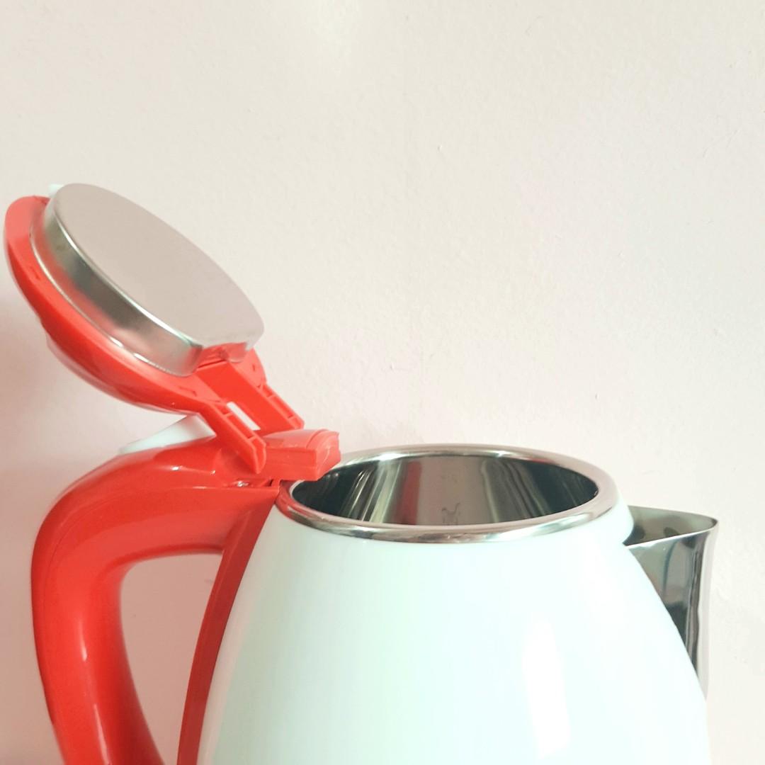 Hello Kitty Electric Kettle, Furniture & Home Living, Kitchenware & Tableware, Coffee & Tea