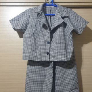 (Category: ) located in . Submitted by clothesforgrab (Listing ID 1110146592, Image 1). Description: .