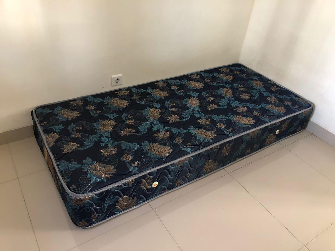 Kasur Spring bed Central Deluxe 90x200, Perabotan Rumah di Carousell