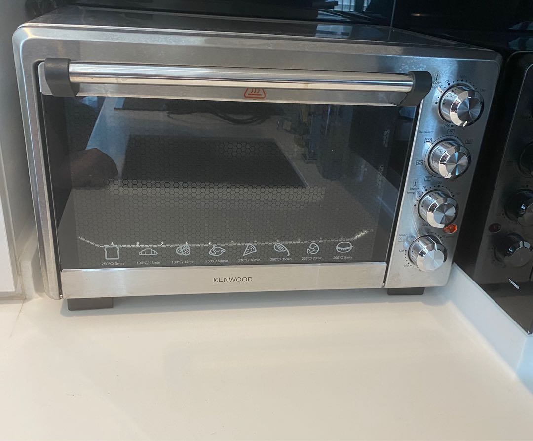 Kenwood Convection + Rotisserie Oven (MOM880BS), TV & Home Appliances