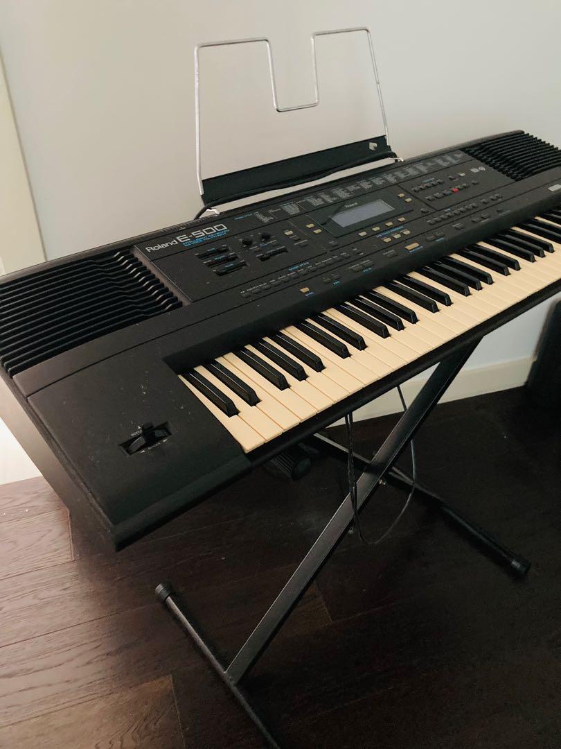 Keyboard Roland E500, Hobbies & Toys, Music & Media, Musical