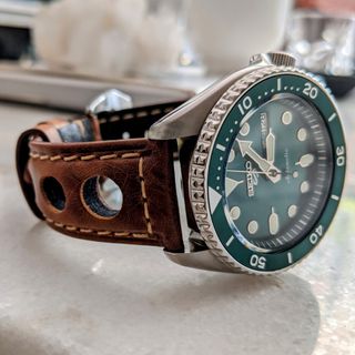 (Category: ) located in . Submitted by wristlocksg (Listing ID 1084013479, Image 1). Description: .