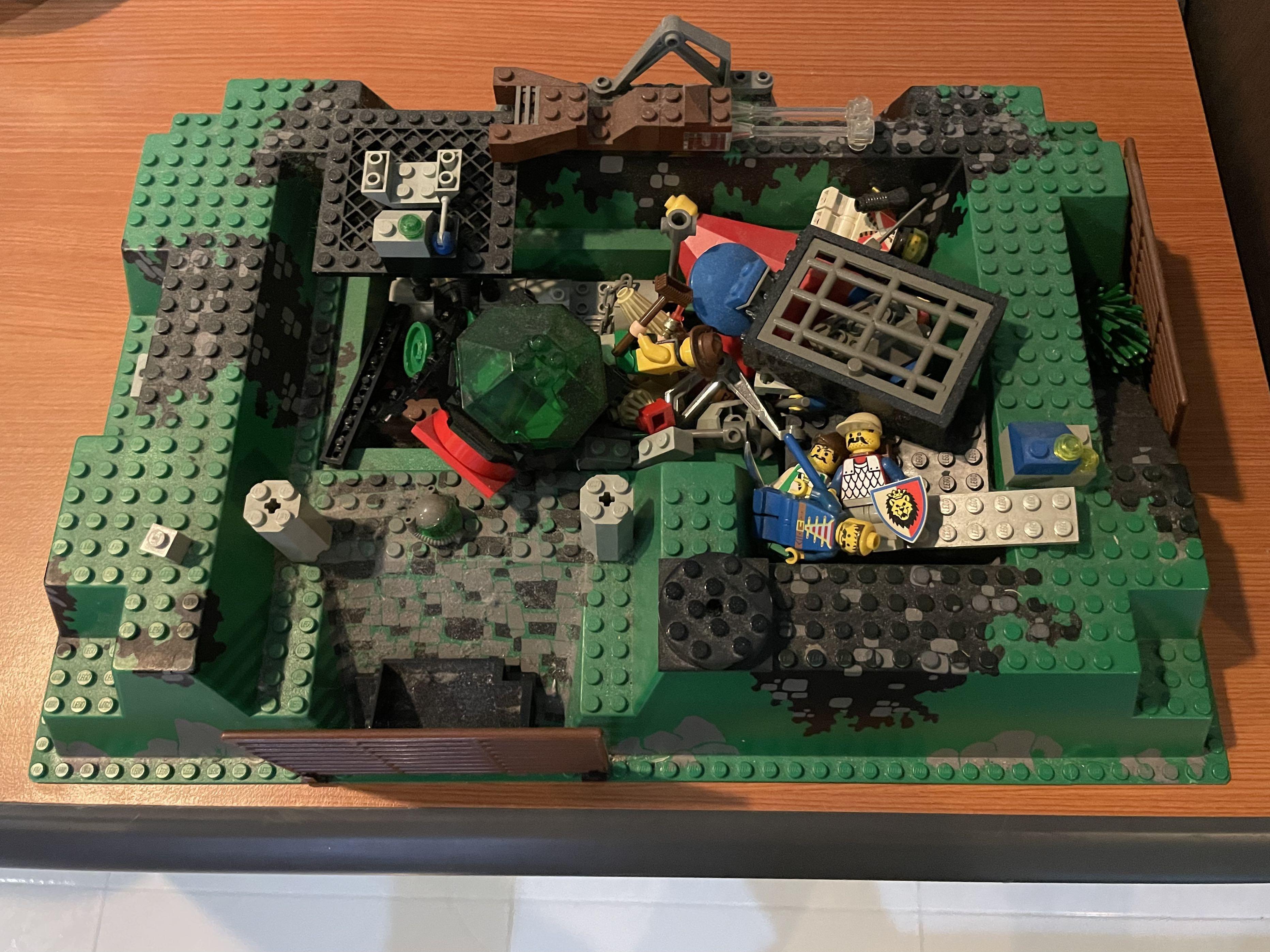 LEGO Raised Baseplate with assorted parts/Minifigures, Hobbies & Toys ...