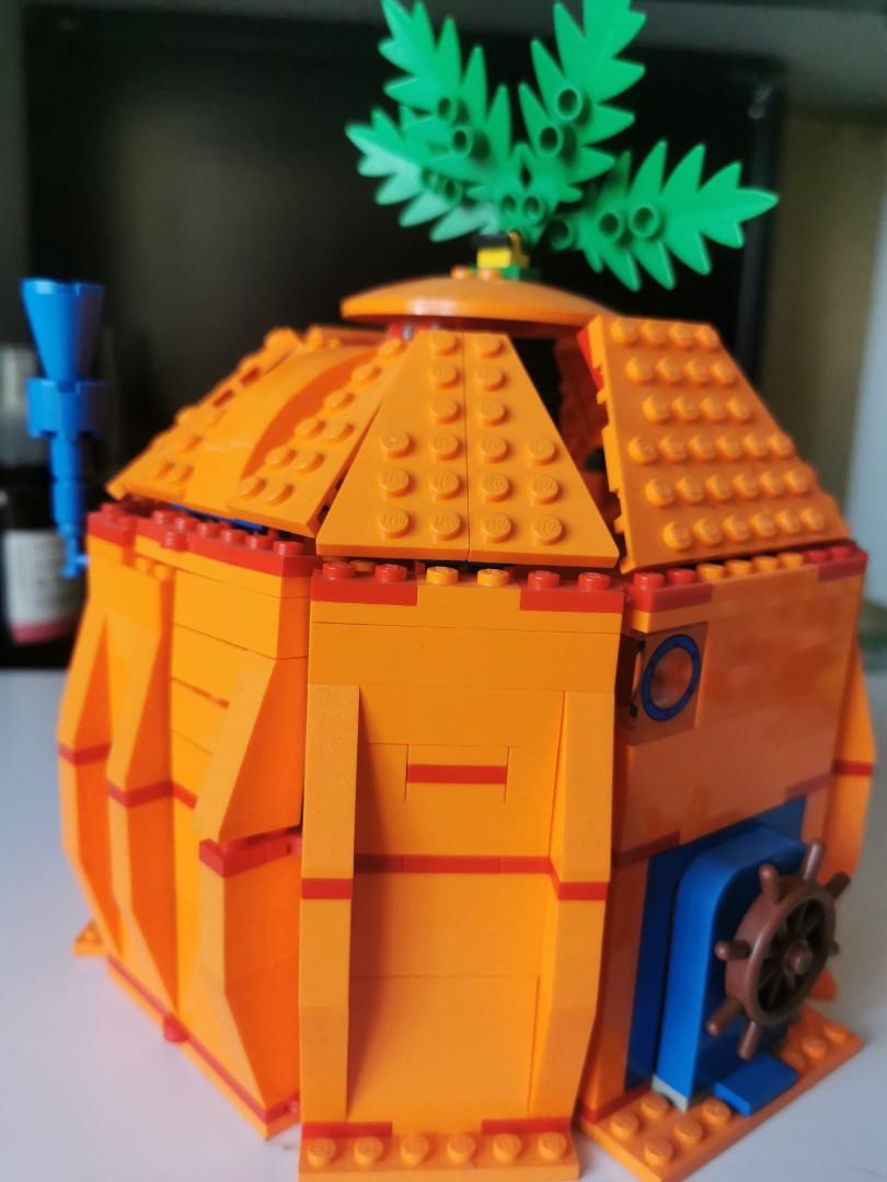 LEGO SpongeBob pineapple house