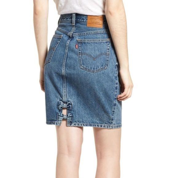 Levi's on sale bow skirt