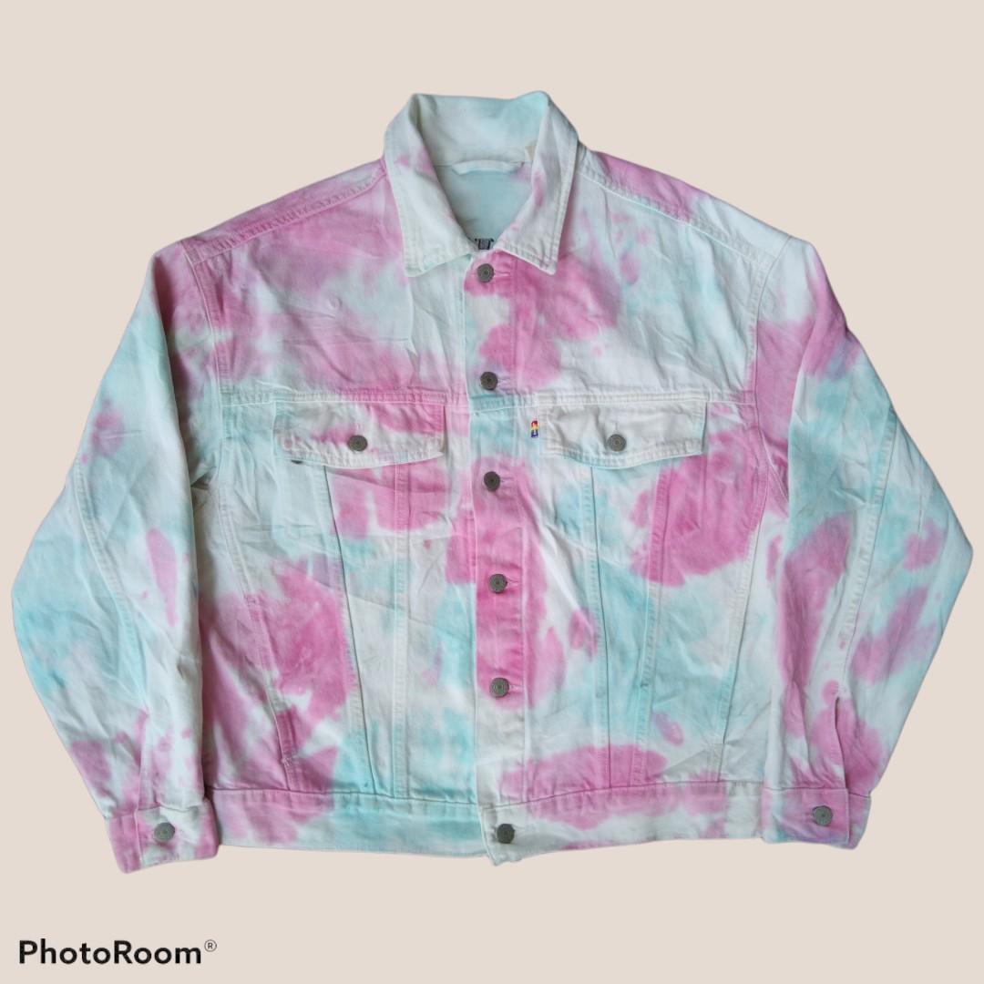 Levis trucker use your voice rainbow tab tie dye denim jacket jeans, Men's  Fashion, Tops & Sets, Tshirts & Polo Shirts on Carousell