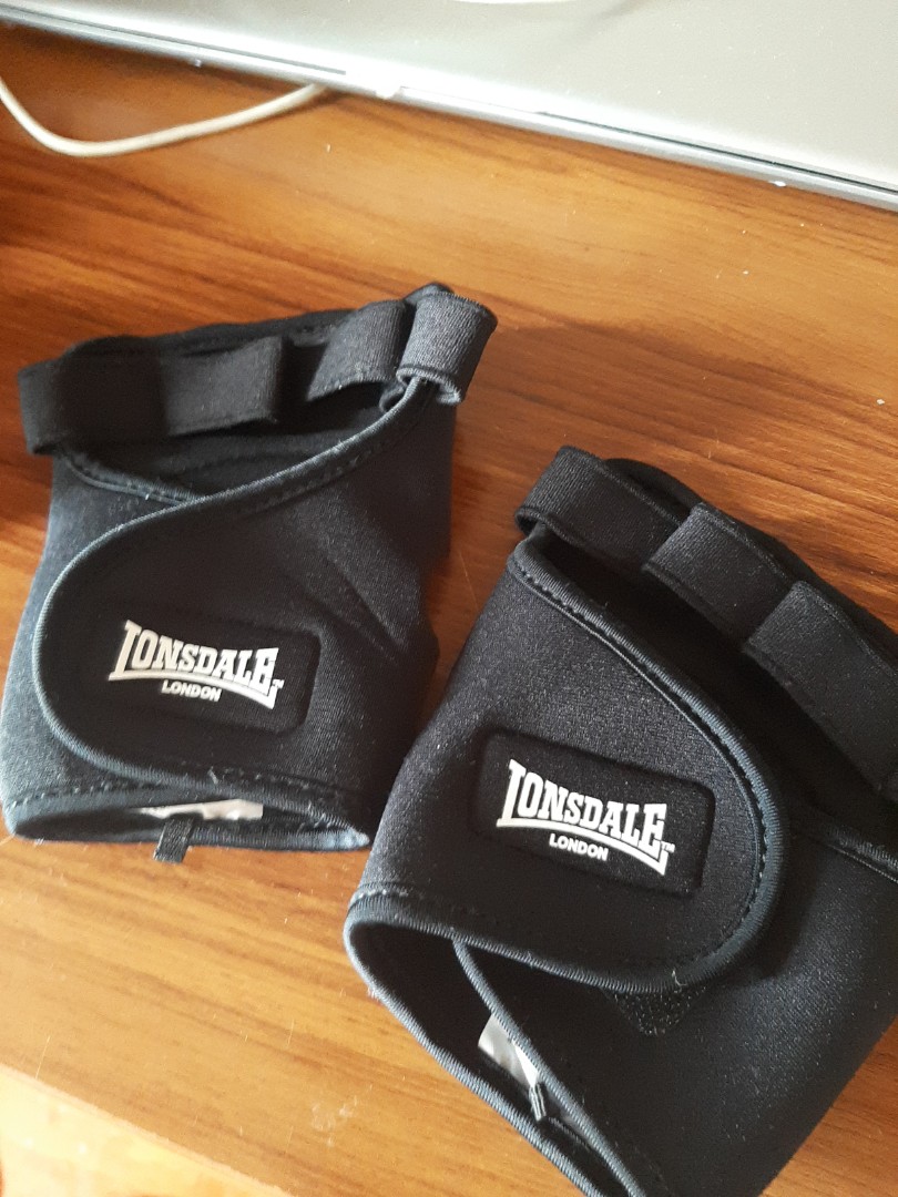 Lonsdale store fitness gloves