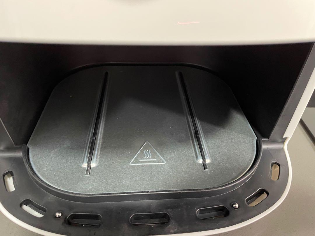 Philip air fryer ( white /rose gold handle ), TV & Home Appliances