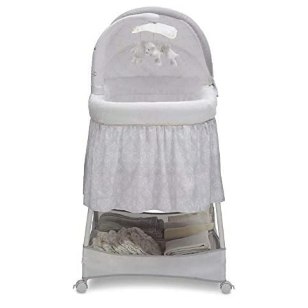 Delta gliding bassinet 27202 online