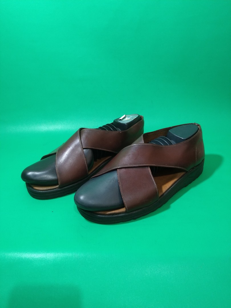Sandal best sale sepatu bata