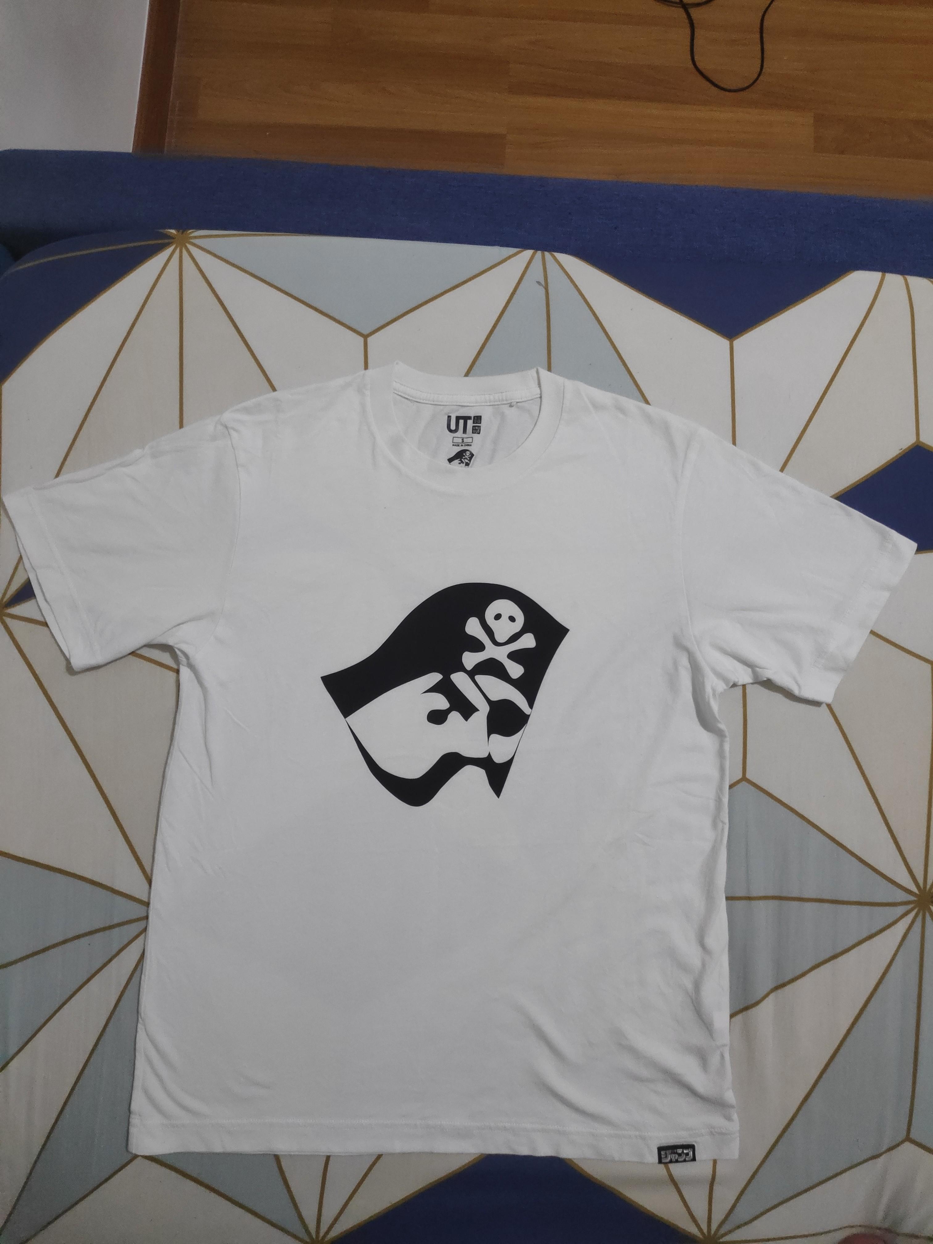 Shonen Jump Logo Pirate Anime Uniqlo Ut Men S Fashion Clothes Tops On Carousell