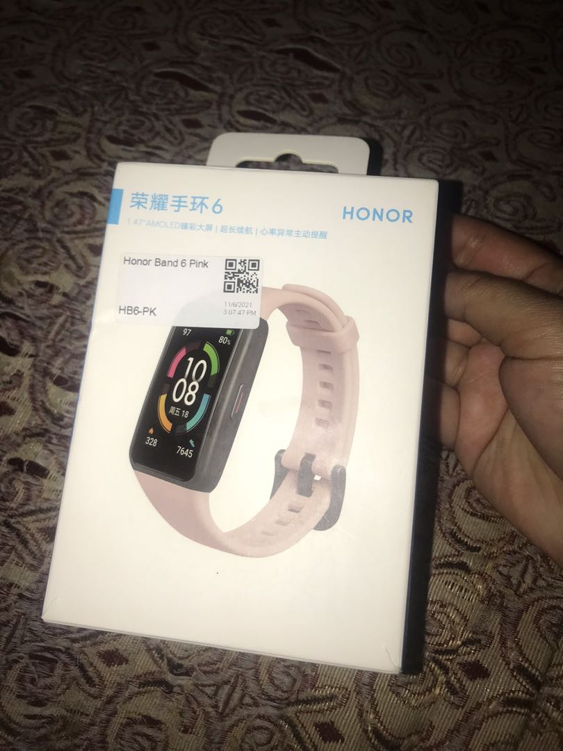 Smart Watch Honor Band 6, Mobile Phones & Gadgets, Wearables & Smart Watches on Carousell