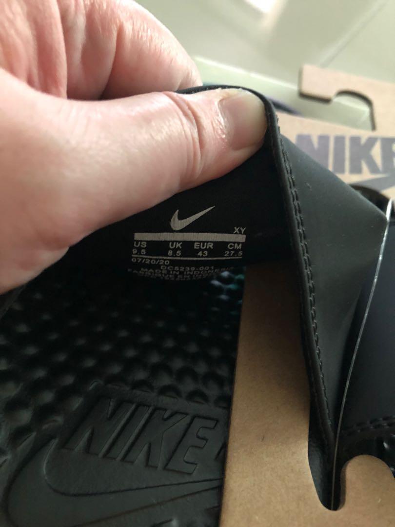 Nike benassi tag sales