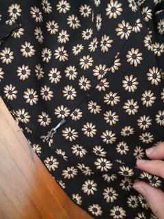 (Category: ) located in . Submitted by mooncakes (Listing ID 1110166491, Image 1). Description: .