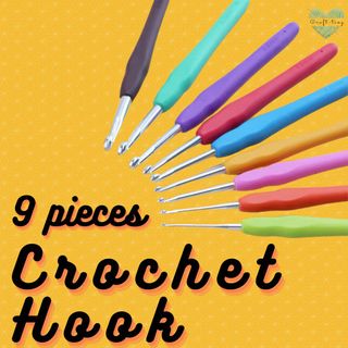 22-pc multi-coloured aluminium crochet hook set / needles / tools