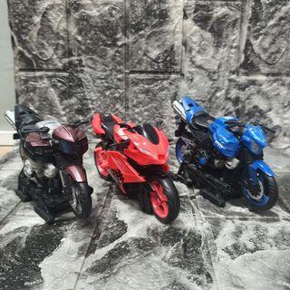 TRANSFORMERS ARCEE, CHROMIA, ELITA-1