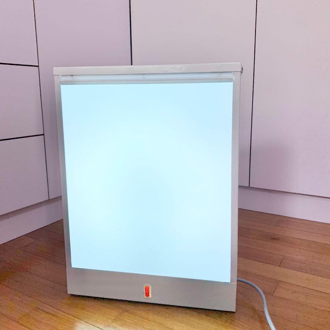 Xray light box for xrays (Xray box / viewer / illuminator), Health