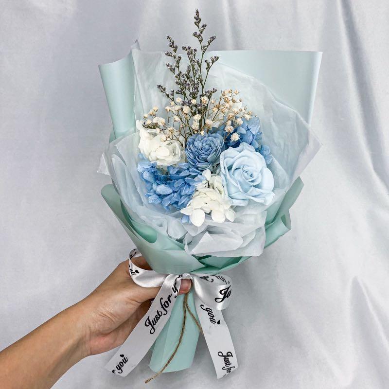 永生花花束 藍色 畢業花 興趣及遊戲 手作 自家設計 文具及工藝 手作 Carousell