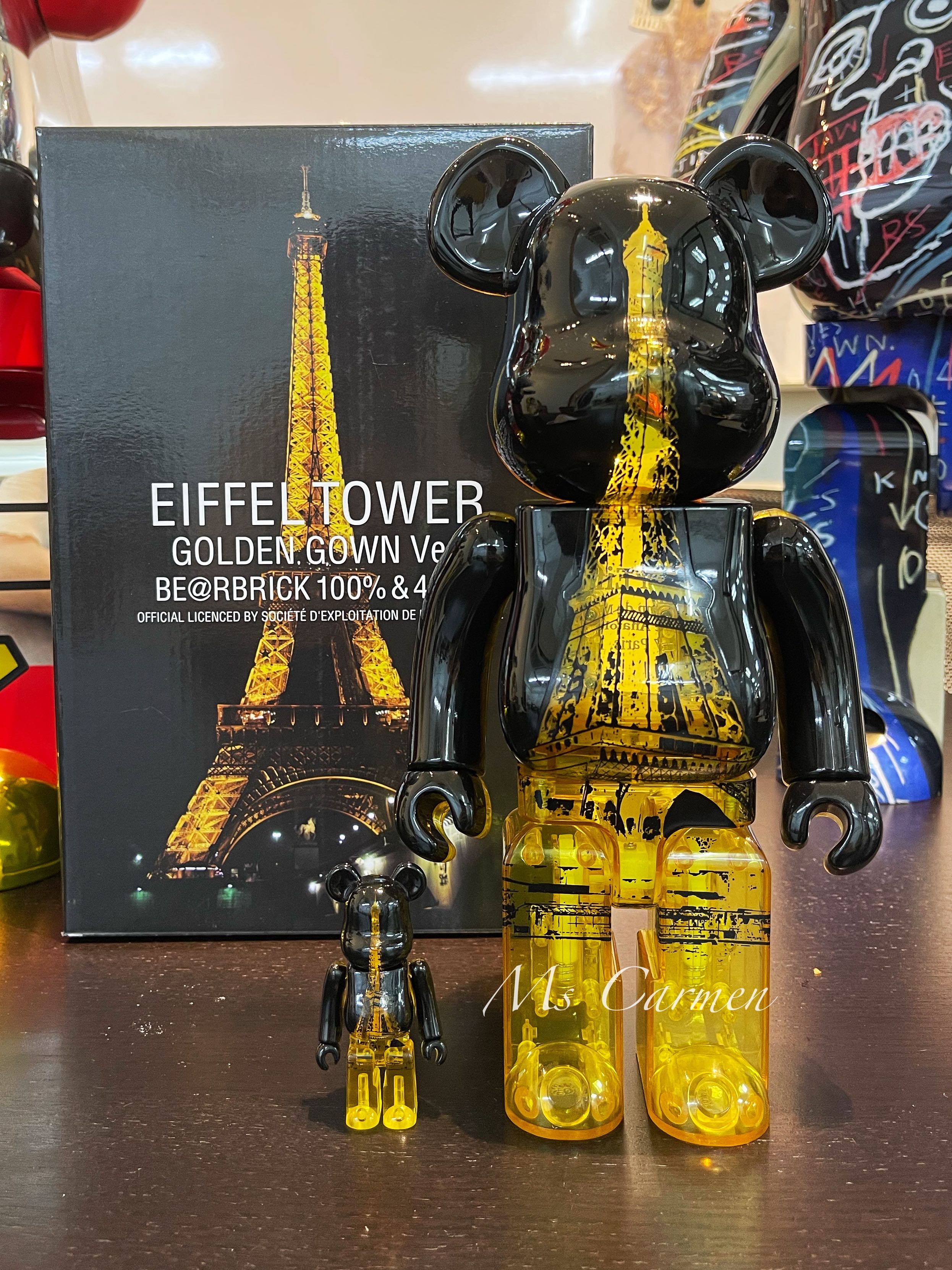 EIFFEL TOWER GOLDEN GOWN Ver. 1000％ kaws - 人形、キャラクタードール