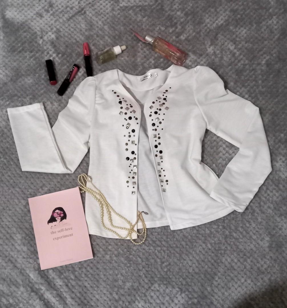 Cardigan Putih Dengan Hiasan Beads Fesyen Wanita Pakaian Wanita Atasan Di Carousell