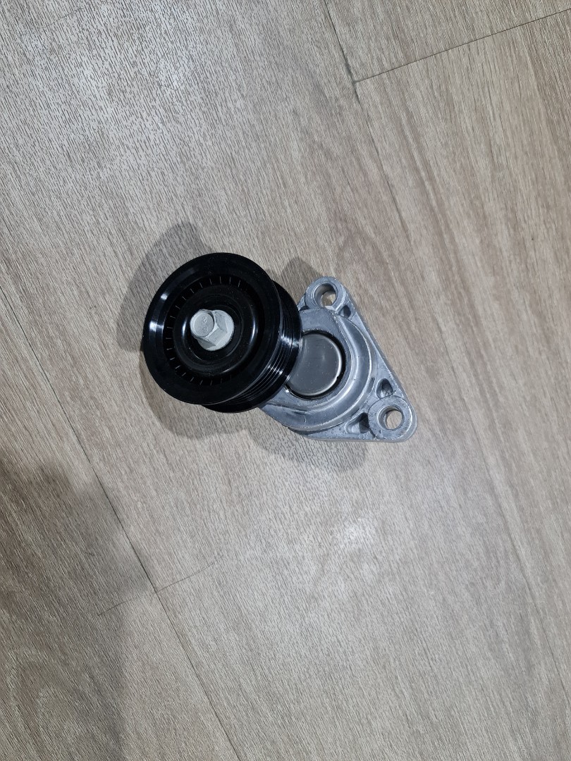 Chevrolet Corvette ZL1 Camaro Drive Belt Tensioner GM Bnew, Car Parts & Accessories, Engine and