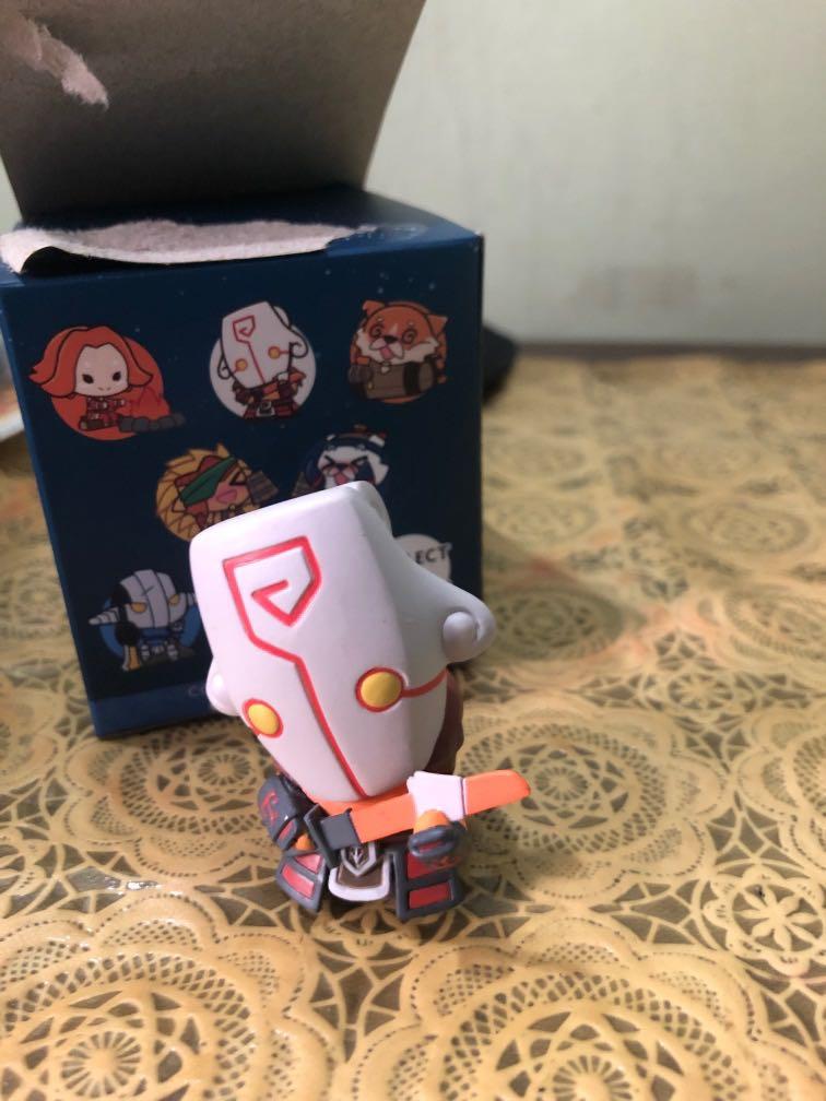 DOTA 2 DOTAKINS SERIES 2 JUGGERNAUT (Category: Figurines & Statues) located in Manila. Submitted by bedlambuzz (Listing ID 1110353705, Image 1). Description: BRAND NEW. Never displayed.
