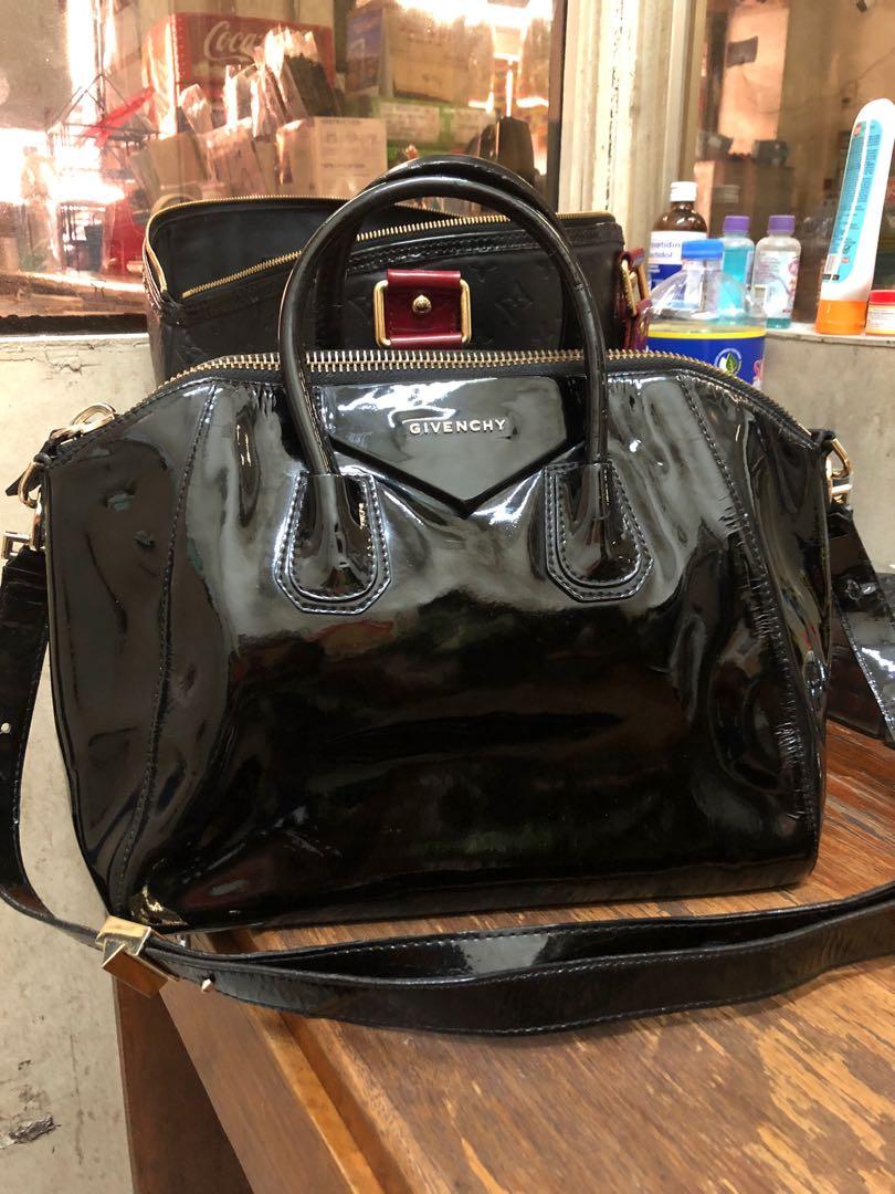 Givenchy Antogona (Category: Luxury Bags & Wallets) located in Quezon City. Submitted by karma_para_sa_bogus (Listing ID 1110407656, Image 1). Description: excellent preOwned condition. large-ish. black patent. Galing Korea. .