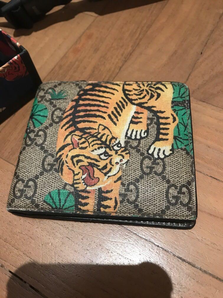 Gucci bengal tiger wallet