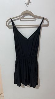 (Category: ) located in . Submitted by ada_closet (Listing ID 1110331991, Image 1). Description: .