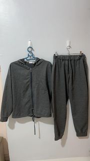 (Category: ) located in . Submitted by ada_closet (Listing ID 1110319312, Image 1). Description: .