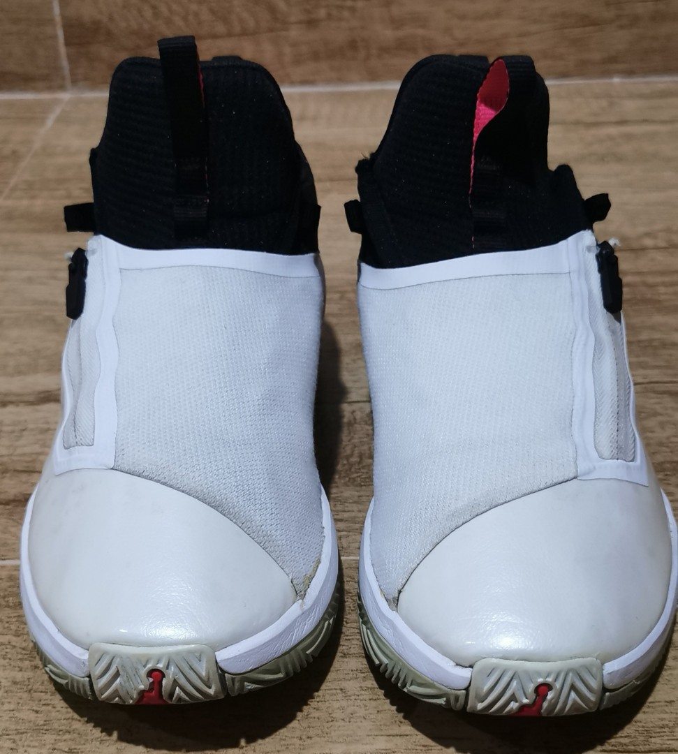 jordan jumpman hustle white and black