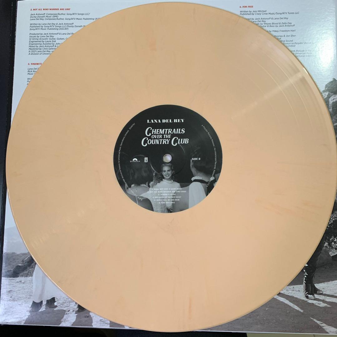 Lana Del Rey - “Chemtrails Over The Country Club” (Amazon UK Exclusive  Beige Vinyl LP)