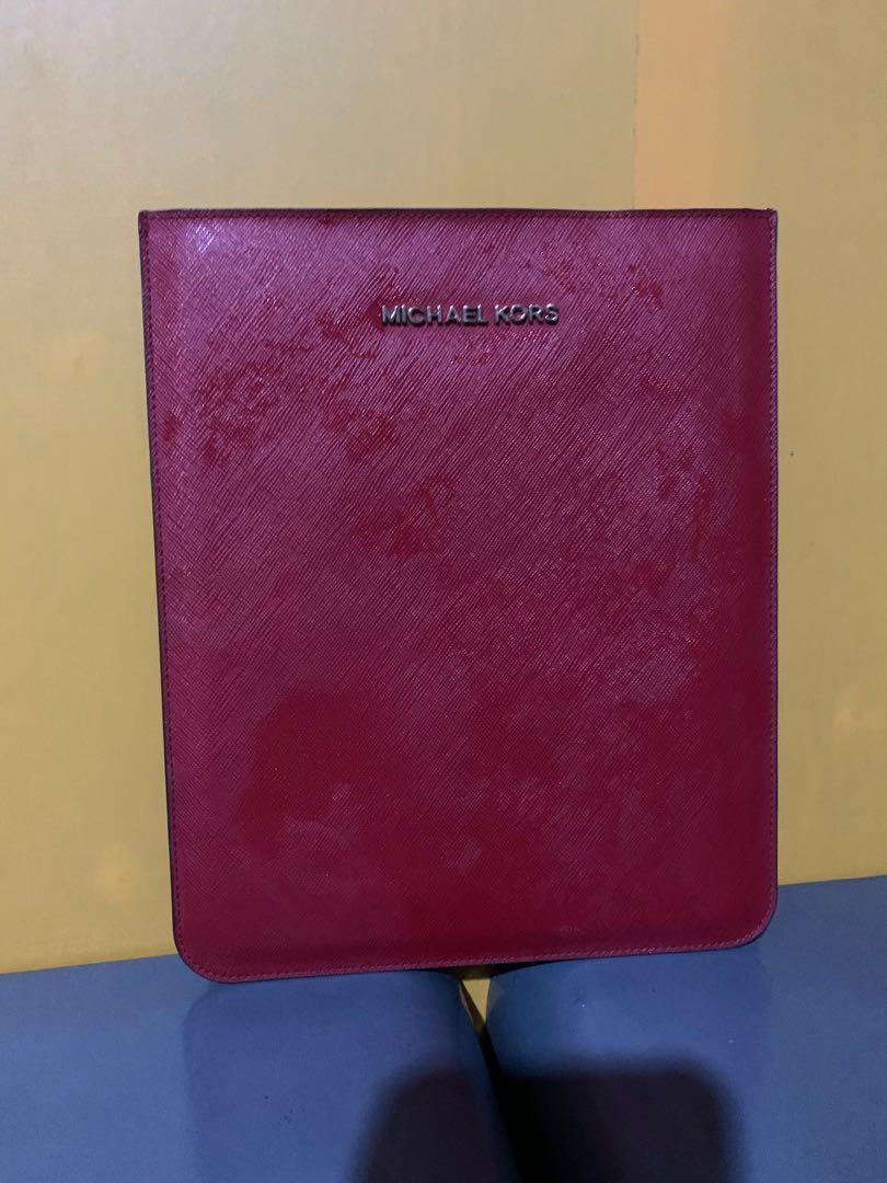 Michael Kors Ipad Sleeve Safiano (Category: Purses & Pouches) located in Quezon City. Submitted by jgm-bgc (Listing ID 1110200913, Image 3). Description: Michael Kors Ipad Sleeve Never used because i got ipad mini All items are Authentic Rfs : Decluttering.