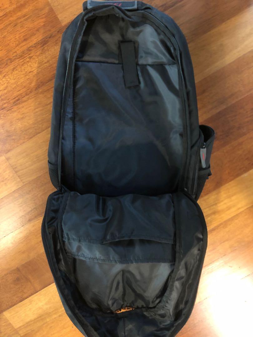 MSI computer backpack (Category: Laptop Bags & Sleeves) located in Kuala Lumpur. Submitted by pizza_3939 (Listing ID 1110185314, Image 3). Description: Unused, super good condition .