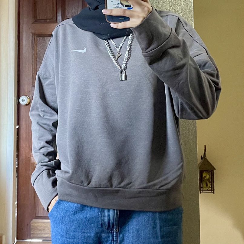 nike running pullover