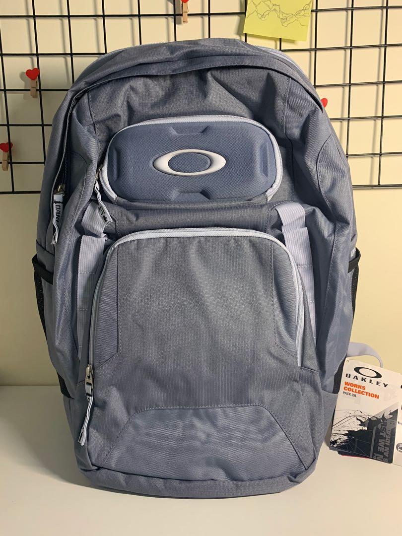 Oakley hotsell works backpack