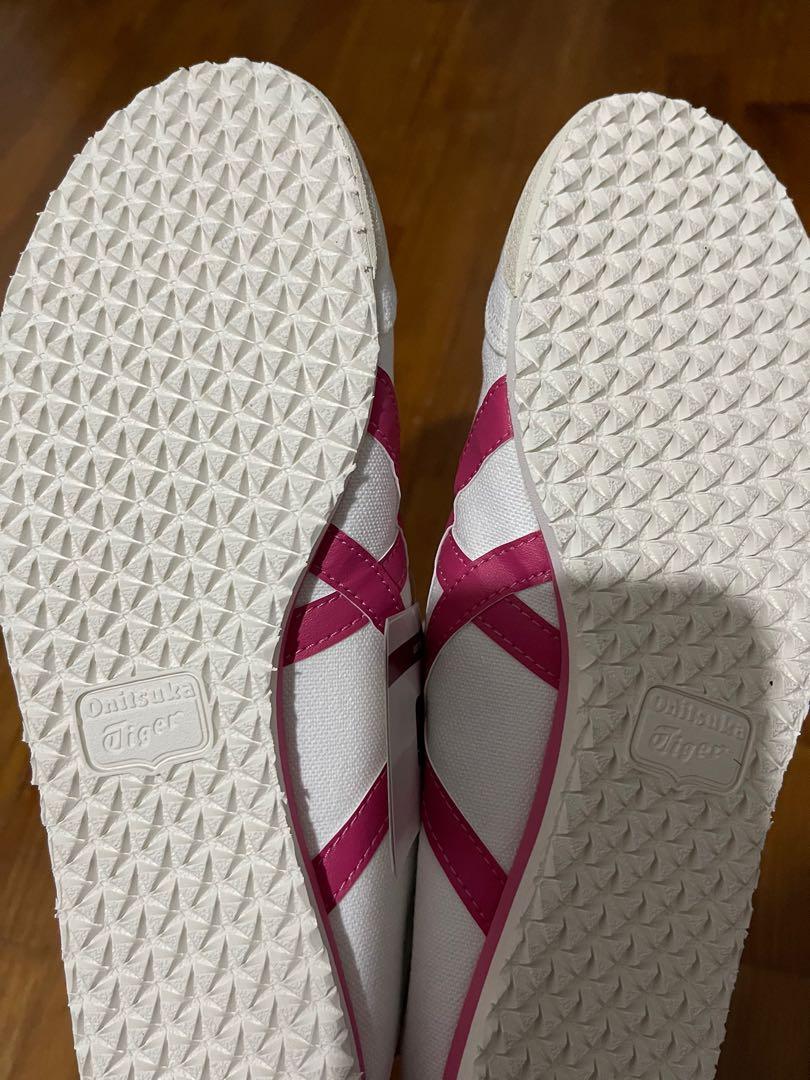 Onitsuka Tiger (Category: Sneakers) located in Singapore. Submitted by herliana (Listing ID 1110300809, Image 2). Description: Mexico 66 paraty White/ Pink Size Euro 40 US Unisex 7 US Women 8 1/2 UK 6 NO NEGO!!.