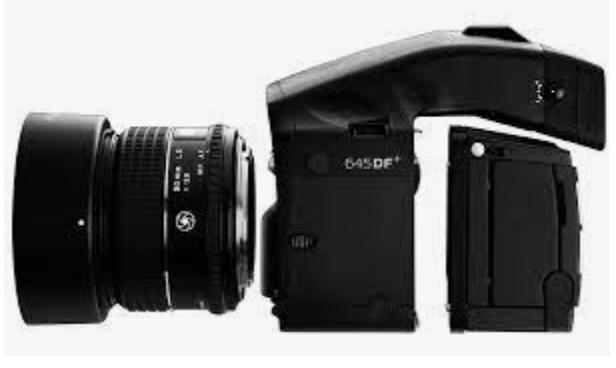 Phase One Medium Format Camera (Category: Cameras) located in Singapore. Submitted by yesyesyesletsdoit (Listing ID 1110301351, Image 3). Description: Comes with an additional Macro Lens 120mm Phase one 85mm Leaf shutter Lens 120mm MF Macro Lens Charger Batteries Strap Digital Back credo 40MP .