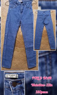 (Category: ) located in . Submitted by mimisoshoppe (Listing ID 1110359355, Image 1). Description: .