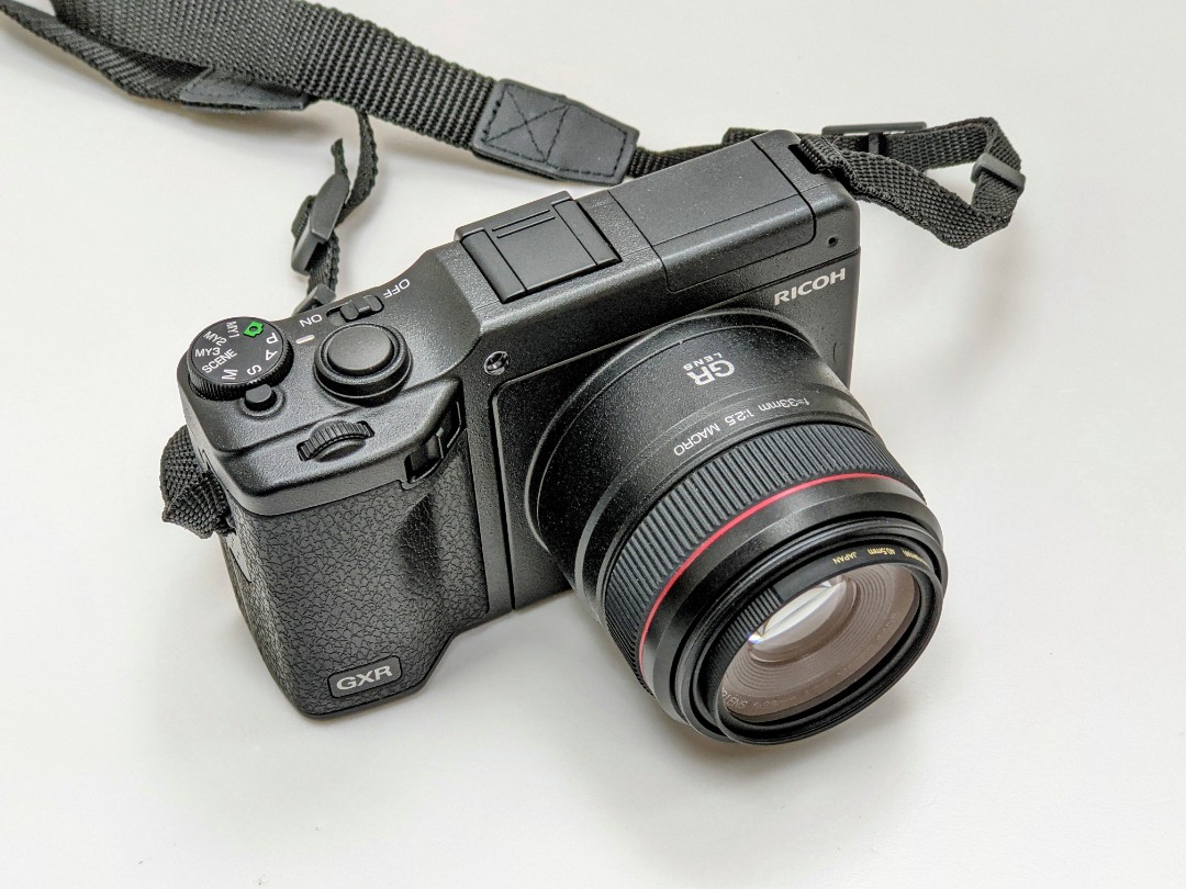 RICOH GXR + A12 50mm F2.5 Macro, 攝影器材, 鏡頭及裝備- Carousell