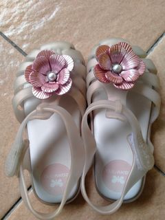 (Kategori: ) berada di . Dikirim oleh riesri (ID iklan 1110247389, Gambar 1). Deskripsi: .