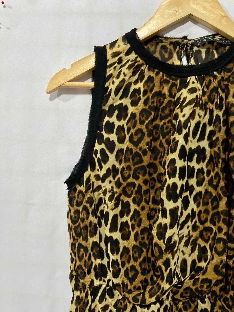 ZARA Leopard Top (Category: Blouses) located in Bacolod City. Submitted by katcss (Listing ID 1110335661, Image 2). Description: PLEASE READ the following before MAKING AN OFFER 😊 🚫 LAST PRICE POSTED! 🚫SHIPPING FEE NOT INCLUDED 🚫1 DAY RESERVATION ONLY 🚫NO JOY RESERVERS 💸 MOP: RCBC/Diskartech, Chinabank, Gcash 🌀 Brand new with tag 🌀 Medium on tag.