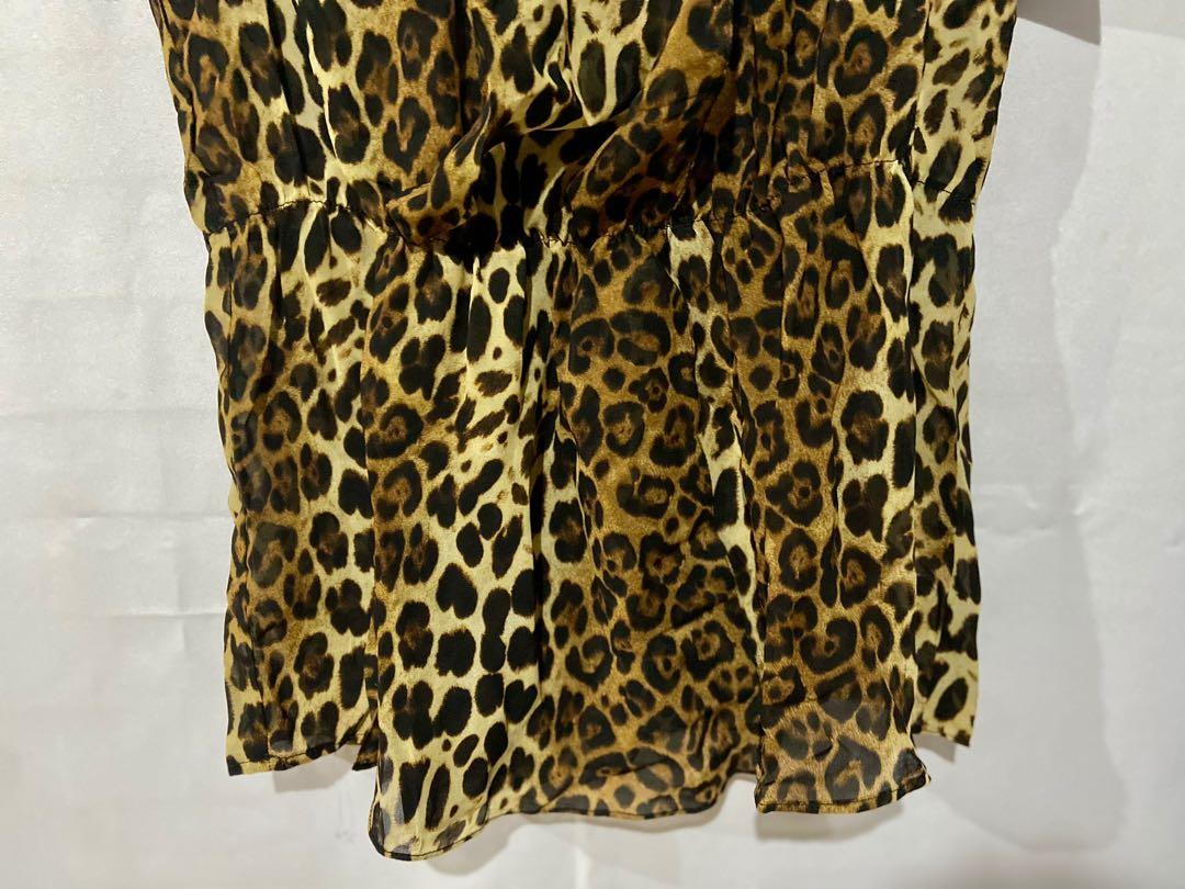 ZARA Leopard Top (Category: Blouses) located in Bacolod City. Submitted by katcss (Listing ID 1110335661, Image 3). Description: PLEASE READ the following before MAKING AN OFFER 😊 🚫 LAST PRICE POSTED! 🚫SHIPPING FEE NOT INCLUDED 🚫1 DAY RESERVATION ONLY 🚫NO JOY RESERVERS 💸 MOP: RCBC/Diskartech, Chinabank, Gcash 🌀 Brand new with tag 🌀 Medium on tag.