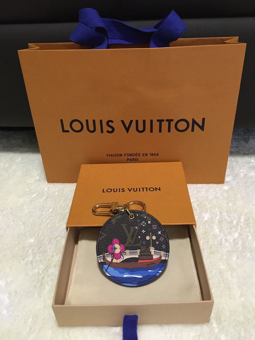 Louis Vuitton ILLUSTRE Xmas New York Bag Charm and Key Holder Yellow Coated Canvas