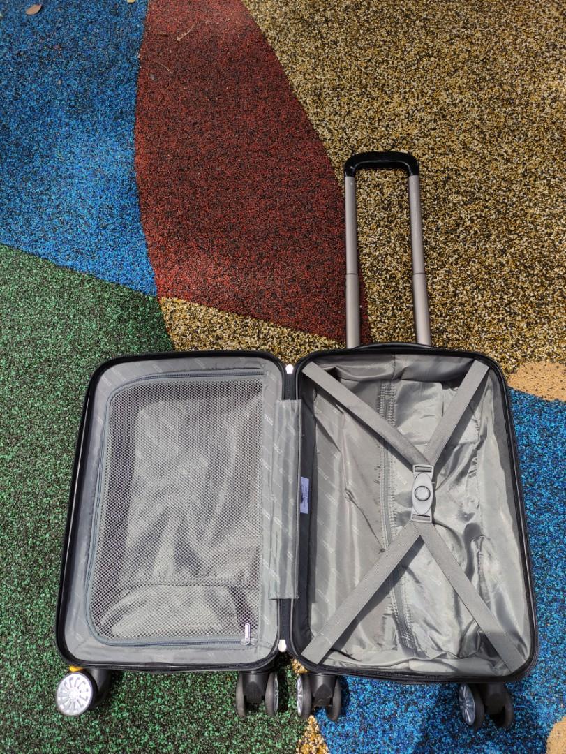 American Tourister 8 Wheels 19 inches Cabin Luggage, Hobbies & Toys