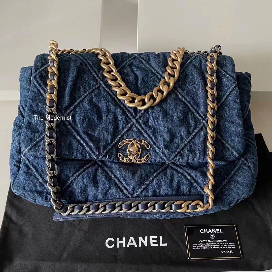 Authentic Chanel 19 Maxi Flap Bag Denim 20S