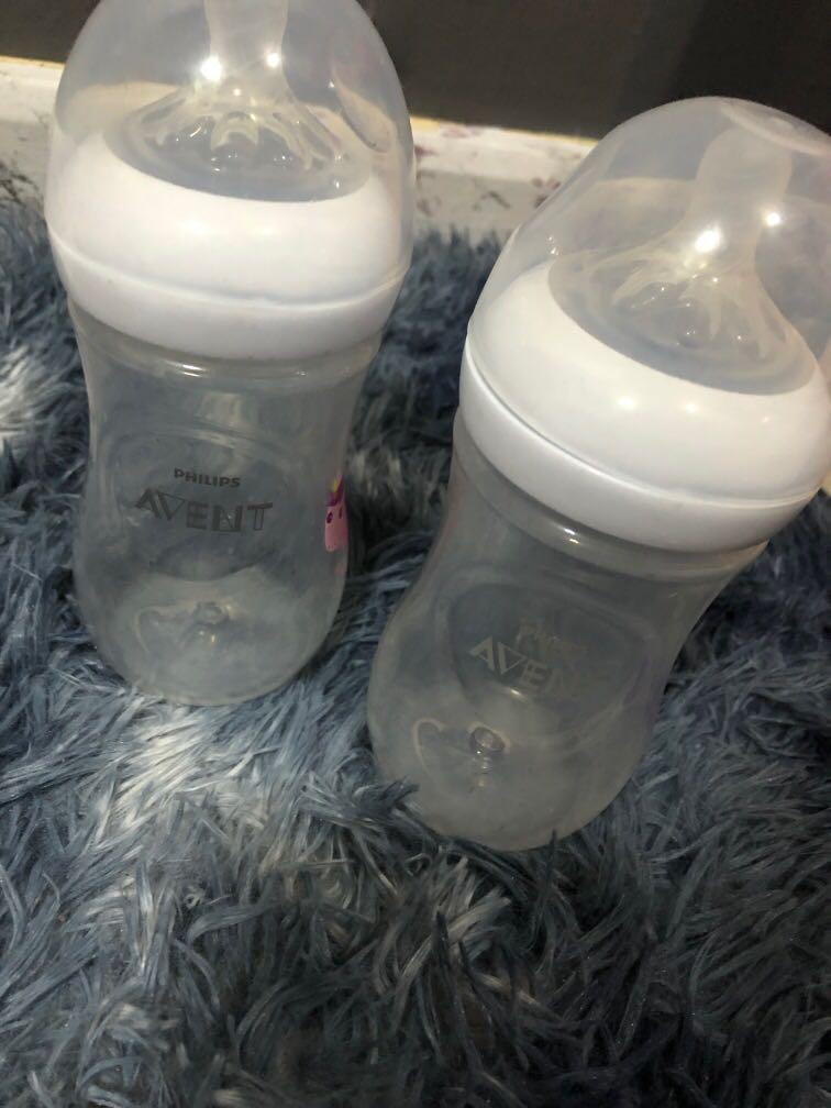 Avent baby bottles (Category: Breastfeeding & Bottle Feeding) located in Quezon City. Submitted by jasmine000000 (Listing ID 1104864729, Image 2). Description: Tried but never used. My baby doesn’t want it. .