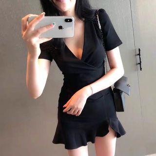 (Brand New) Sexy Black dress (one piece)