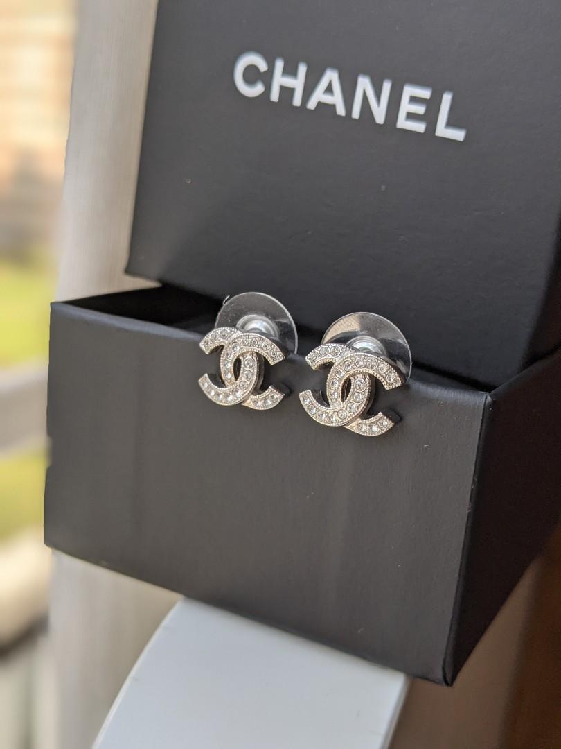 Chanel CC timeless classic earrings, Women's Fashion, Jewelry & Organisers,  Earrings on Carousell